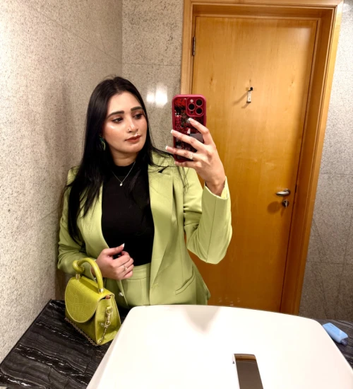 Priya Housewife Escort Vasant Kunj Delhi